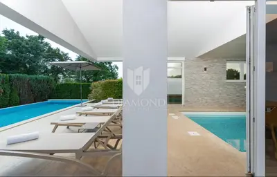 Luxusvilla mit zwei Pools in ruhiger Lage - 2