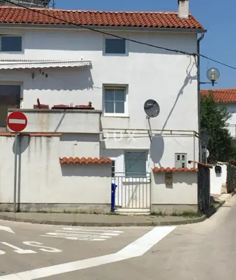 MEDULIN, ISTRA - Gelegenheit! Steinhaus im Stadtzentrum