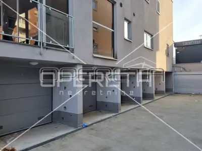 Prodaja, Garaža, Ravnice, Maksimirsko naselje, 17 m²