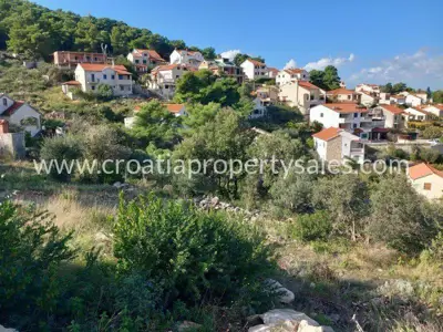 Grundstück, Brač, 1 076 m², 305 000 € - 2