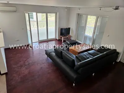 Haus 171 m², Vinišće - ruhige Lage in der Nähe des Strandes - 9
