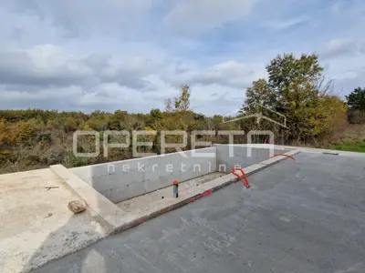Istria, Svetvinčenat, new house with a pool surrounded by nature - 9
