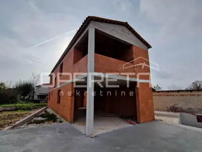Istria, Svetvinčenat, new house with a pool surrounded by nature - 3