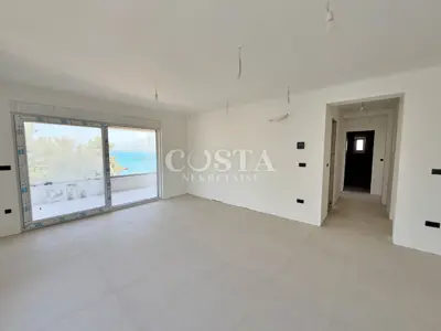 Wohnung 106 m², Rovanjska - 3 Schlafzimmer, Terrasse mit Meerblick - 8