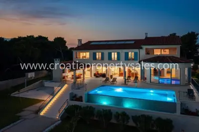 House, Šibenik, 1 005 m², 4 900 000 € - 15