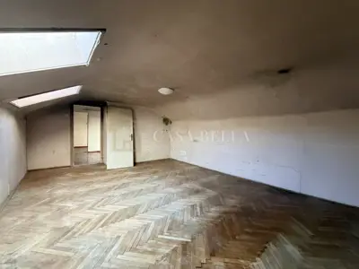 Stan 55 m², Rijeka Centar - visoko potkrovlje, svijetao
