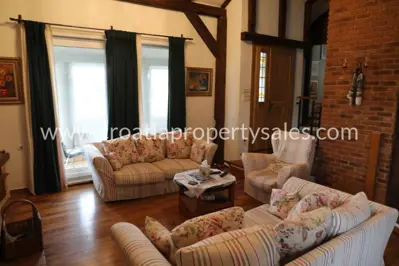 Kuća 312 m², Split - mirno mjesto u prirodi - 3