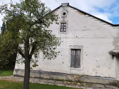 Kuća 304 m², Otočac - mirna lokacija blizu centra - 3