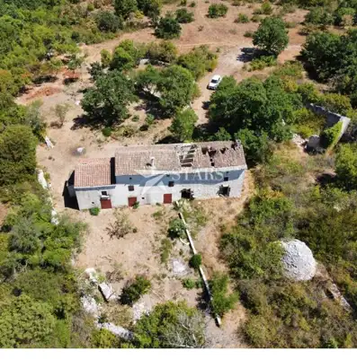 Istria, Vodnjan, Semi-detached old house on mixed-use land with potential - 7