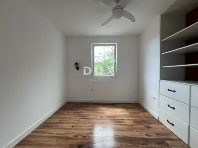 Kuća 367 m², Matulji - mirna lokacija i pogled na more - 21