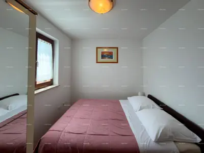 Novigrad, stan na atraktivnoj lokaciji sa bazenom. - 11