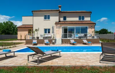 Villa 278 m², Barban - bazen i pomoćni objekt - 2