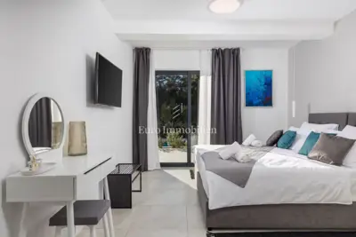 Vila 320 m², Malinska na Krku, 100 m od plaže - 14