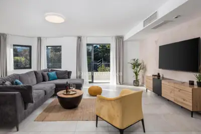 Vila 320 m², Malinska na Krku, 100 m od plaže - 13