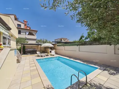 House 260 m², Poreč - pool and landscaped yard - 17