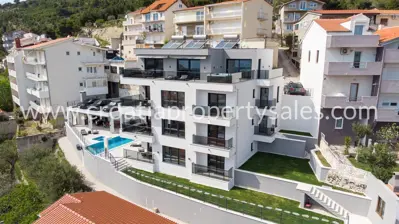 Villa 4 floors, Omiš, pool and sea view