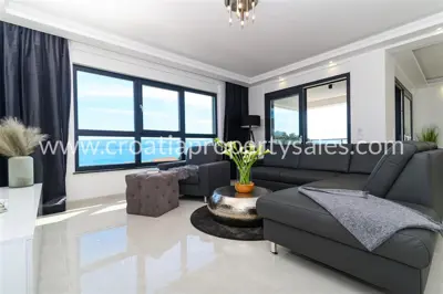 Villa 4 floors, Omiš, pool and sea view - 10