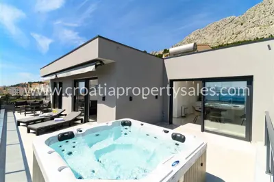 Villa 4 floors, Omiš, pool and sea view - 8