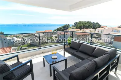 Villa 4 floors, Omiš, pool and sea view - 12