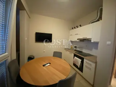 ZADAR, VOŠTARNICA - Stan u blizini centra - 10