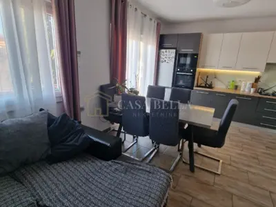 Haus 131 m², Svilno - zwei Wohnungen und Grundstück 500 m² - 2