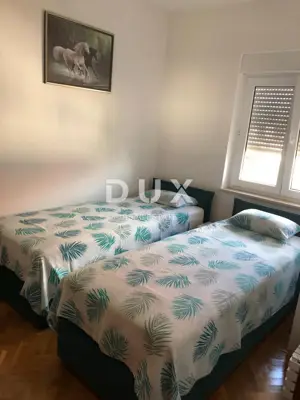 Haus 350 m², Nin - 4 Wohneinheiten und 100 m von dem Strand - 11