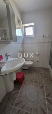 Haus 350 m², Nin - 4 Wohneinheiten und 100 m von dem Strand - 20