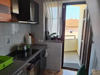 House 330 m², Valmade, Pula - mixed-use residential-commercial - 4