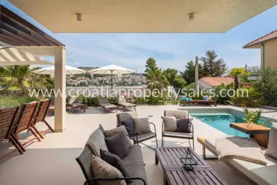 Haus, Trogir, 280 m², 1 395 000 € - 5