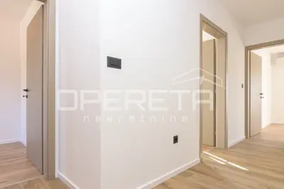 Uredski prostor u novogradnji- vukomerec - 12