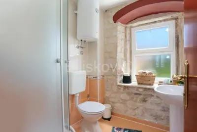 Trogir, Čiovo, kamena kuća s 3 apartmana, prodaja - 8