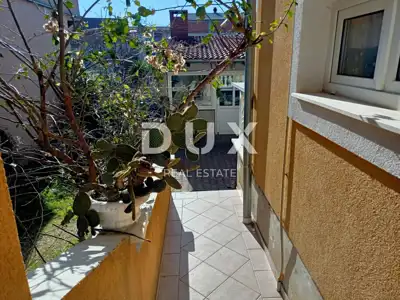 House 247 m², Pakoštane - three apartments and summer kitchen - 12