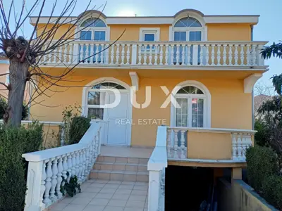 House 247 m², Pakoštane - three apartments and summer kitchen - 2