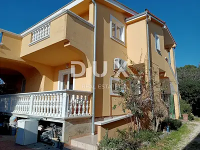 House 247 m², Pakoštane - three apartments and summer kitchen - 4