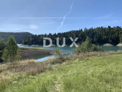 Bauland, Lokve - am See und mit Zufahrtsstraße