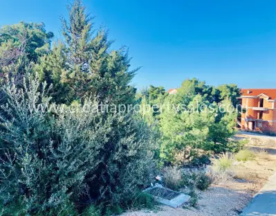 Grundstück, Brač, 1 488 m², 480 000 € - 5
