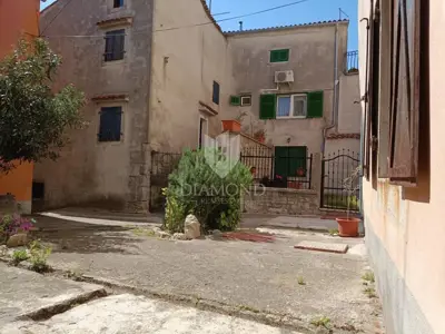 Labin, kuća u starogradskoj jezgri - 14