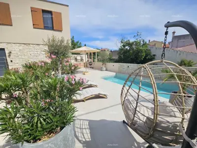 House 94 m², Marčana - pool and yard - 13
