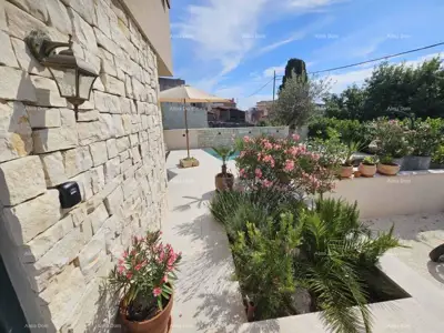 House 94 m², Marčana - pool and yard - 10