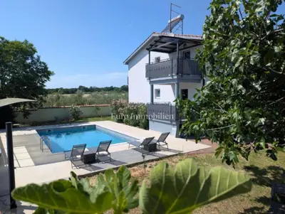 Apartmanska kuća 500 m², Ližnjan - mirna lokacija - 2