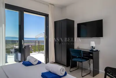 Vila 260 m², Šmrika - bazen i panoramski pogled na more - 17