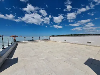 Kuća 188 m², Banjole, pogled na more i bazen
