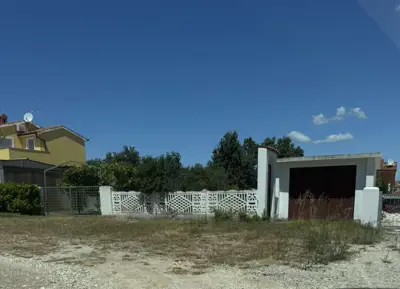 Baugrundstück mit Garage, Barbariga, Istra