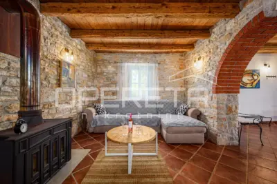 ISTRA, SVETI LOVREČ - Stone house with pool - 5