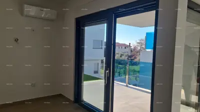 Wohnung 72 m², Lovrečica - Garten und Stellplatz - 4