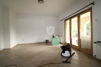 Apartment 140 m², Pehlin, Rijeka - 3 rooms with terrace and garden area - 3
