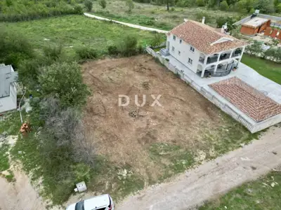 Građevinsko zemljište, Kaštel - pravomoćna dozvola za kuću s bazenom - 8
