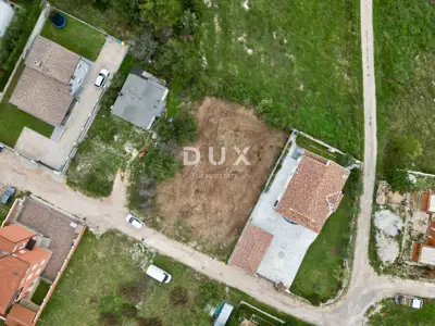 Građevinsko zemljište, Kaštel - pravomoćna dozvola za kuću s bazenom - 11