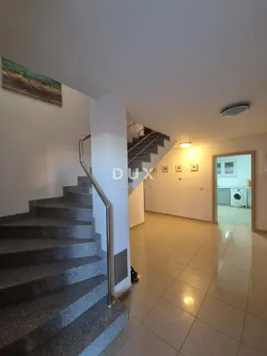 Haus 258 m², Sveti Filip i Jakov - ruhiger Teil - 10