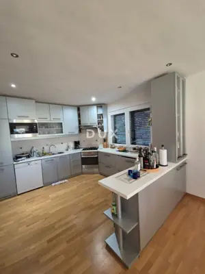 Haus 258 m², Sveti Filip i Jakov - ruhiger Teil - 20